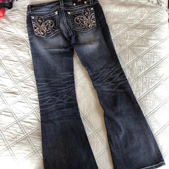 Miss Me Jeans - Picture 5 of 9